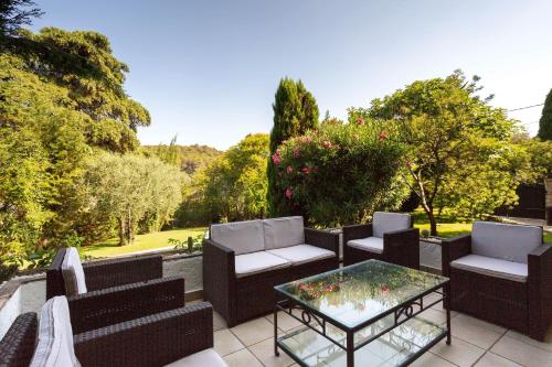 Maison de vacances Les Oliviers de Mougins - Villa avec piscine et sauna 378 Route des Oliviers Mougins