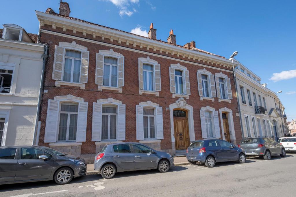 Maison d'hôtes Les Pénates Douai 55 Parvis de Monseigneur Génie, 59500 Douai