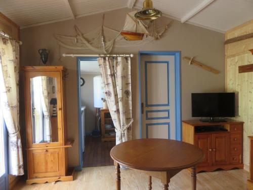 B&B / Chambre d'hôtes Les Petites Aunettes lieu-dit La Guerroterie Vaubadon
