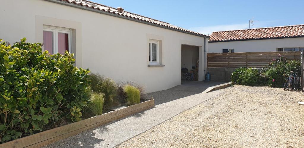 Maison de vacances Les Petites Jardaises,6-8pers, tout à pied, plages, centre ville, port 5 Rue Paul Baudry, 85520 Jard-sur-Mer