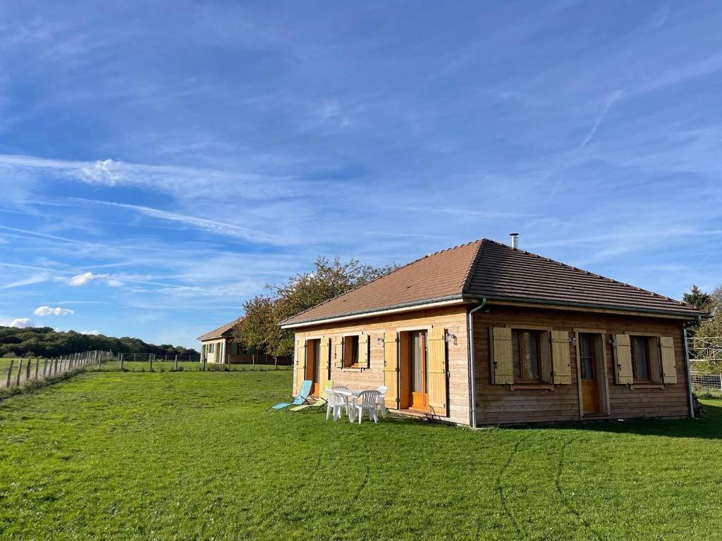 Maison de vacances Les Petites Maisons Bois 8 Chemin de la Garenne, 10160 Paisy-Cosdon