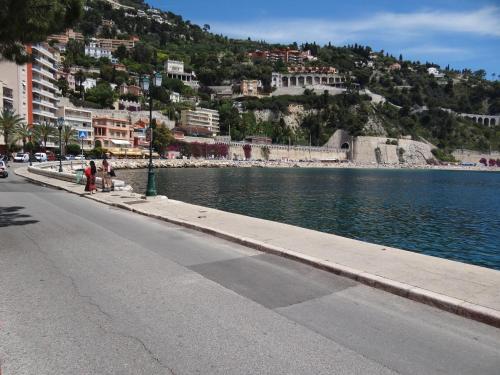 Appartement Les Pieds Dans L' eau NOUVEAU REFAIT À NEUF COMPLETE RENOVATION 1 Promenade Des Marinières Villefranche-sur-Mer