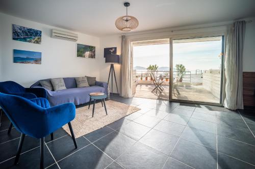 Appartement Les pieds dans l'eau Plage Saint-Jean 768 Avenue de Saint-Jean La Ciotat