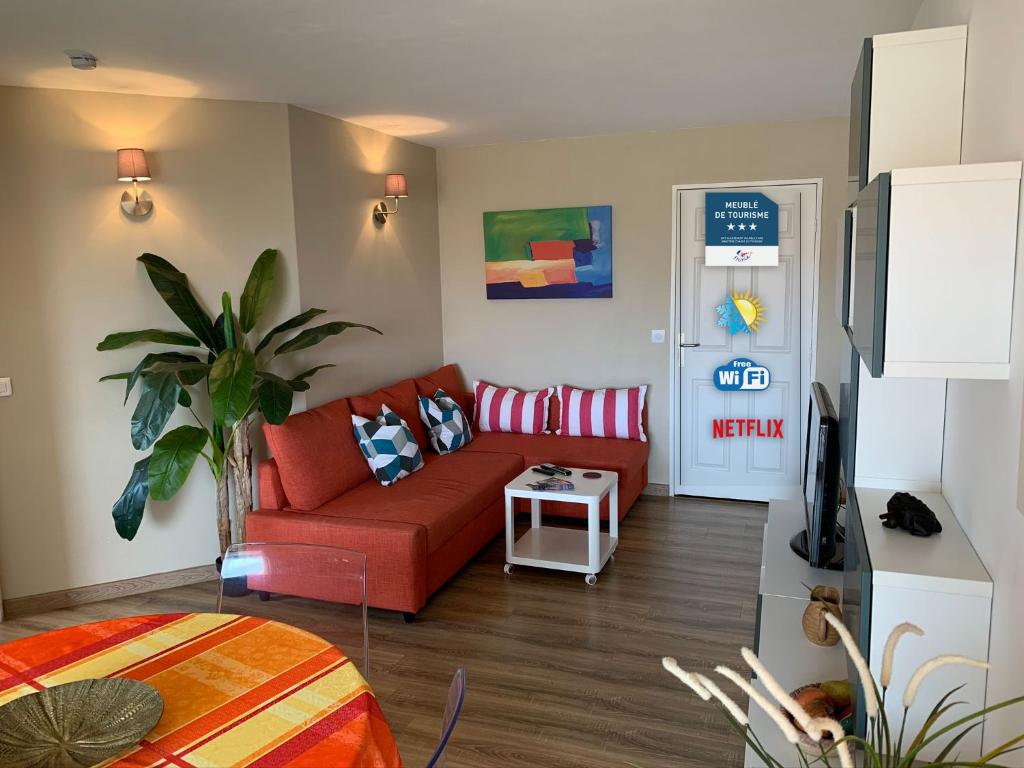 Appartement Les Pins Maritimes 77 Rue Priol et Laporte, 83600 Fréjus