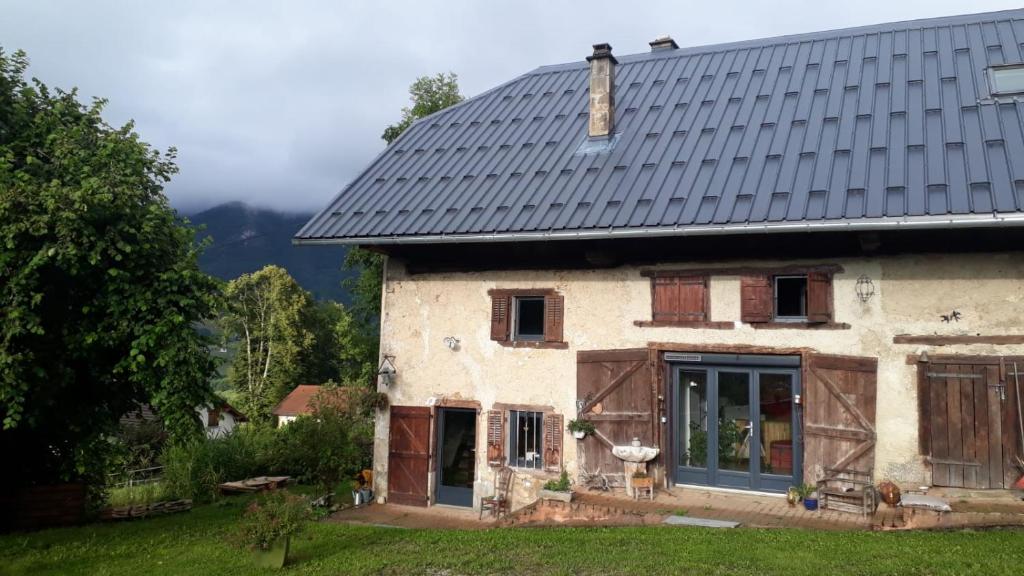 Maison de vacances Les Praz Chemin du Faubourg, 73100 Montcel