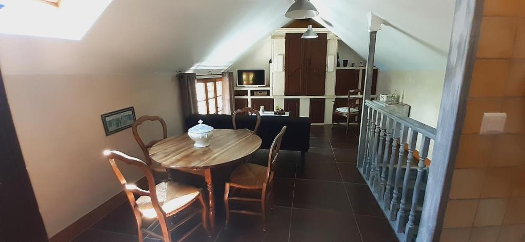 Maison de vacances Les pruniers Le village D996, 48400 Fraissinet-de-Fourques