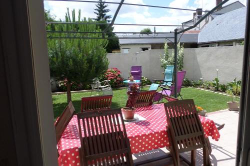 B&B / Chambre d'hôtes Les Renaudines 1 Bis Rue Paul Louis Courrier Château-Renault