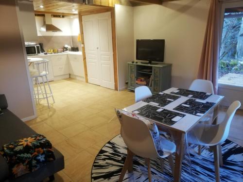 Chalet Les Rennes 90 Impasse des Rennes Ajat