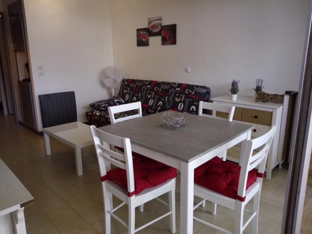 Appartement Les Residences Pinea LES RESIDENCES PINEA Avenue Christophe Colomb, 20260 Calvi