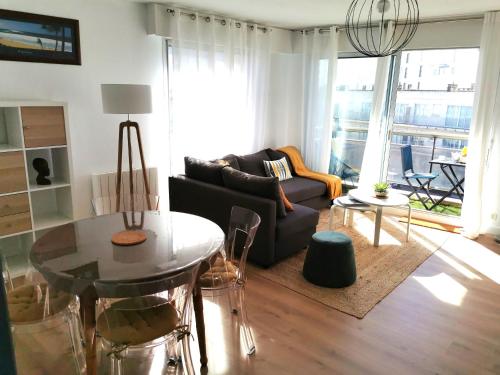 Appartement LES ROCHES BRUNES - Face Mer FELIX FAURE, 1 Les Sables dʼOlonne