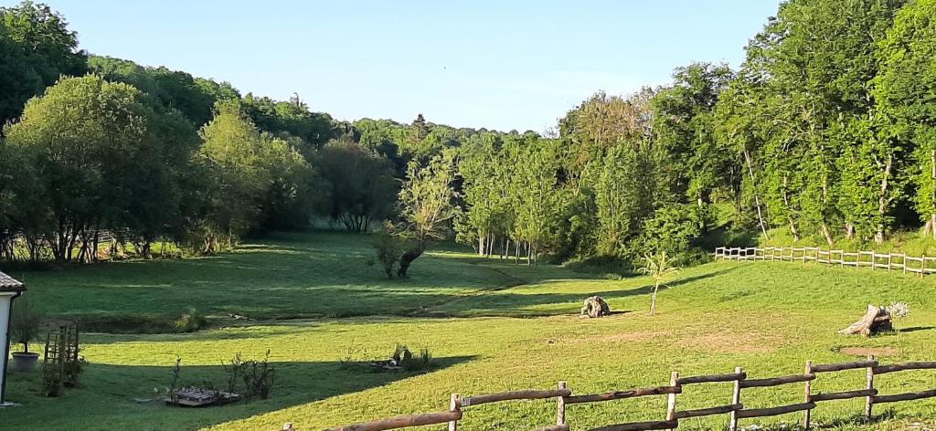 Maison de vacances Les saules de queyssac 315 route du Bos nègre  queyssac 24140, 24140 Queyssac