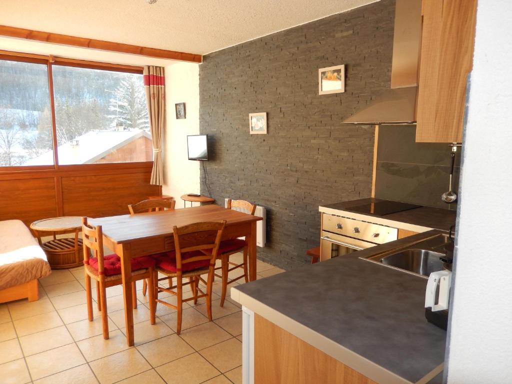 Appartement Les Serintes Le Village, 05260 Saint-Léger-les-Mélèzes