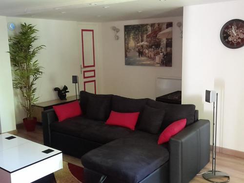 Appartement LES SOURCES GITE Les Sources    La Fosse Sainte-Marie-Outre-lʼEau