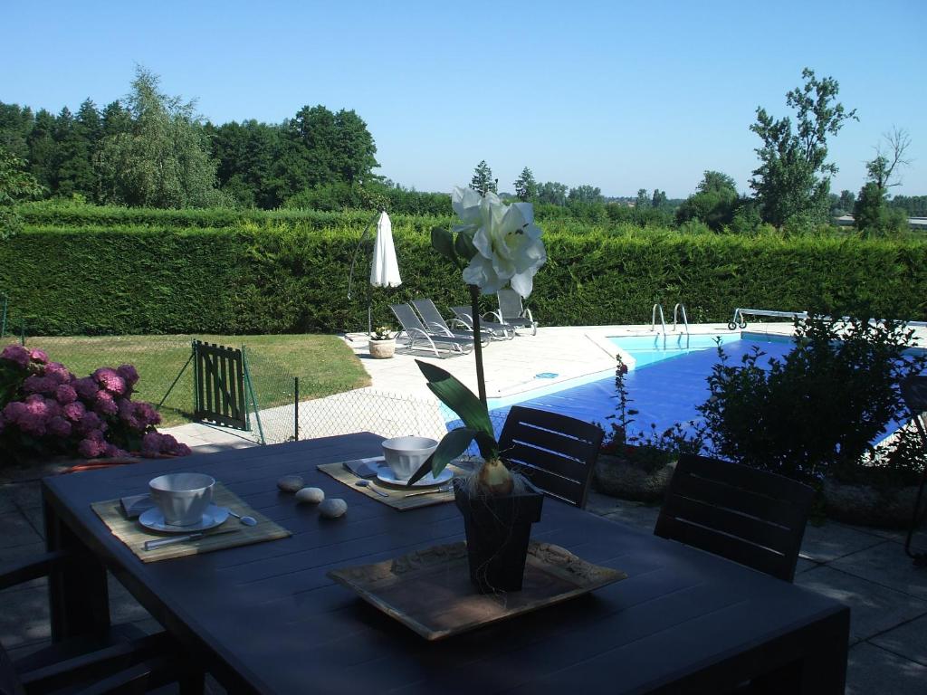 B&B / Chambre d'hôtes Les Varennes 673 Chemin des Varennes, 42370 Saint-Alban-les-Eaux