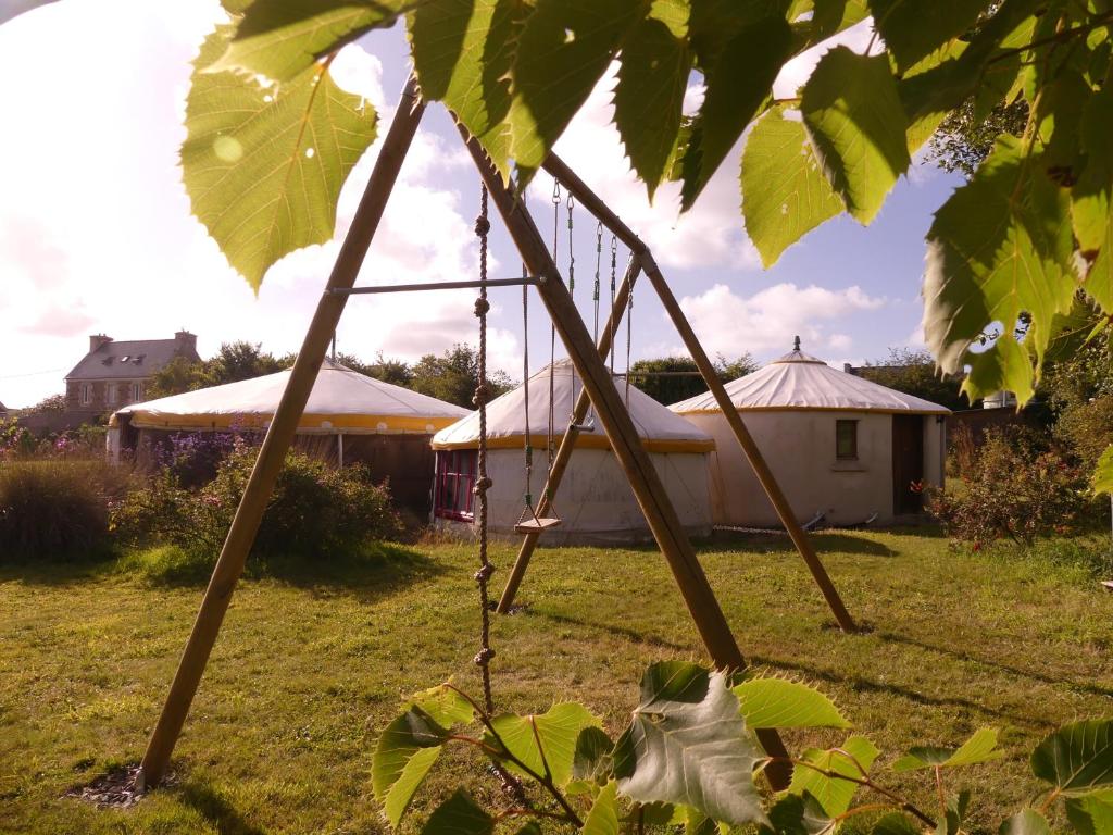 B&B / Chambre d'hôtes Les Yourtes d'Hôtes 8 Impasse Poul Bissi, 22220 Plouguiel