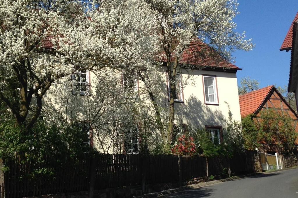 Maison de vacances Liebevolles, altes Schulhaus im Vintage Stil 32 Gerstenberg OT Dittlofsroda, 97797 Wartmannsroth