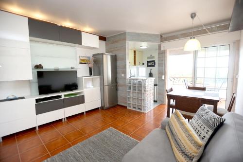 Like-home Sea View Apt Carcavelos portugal