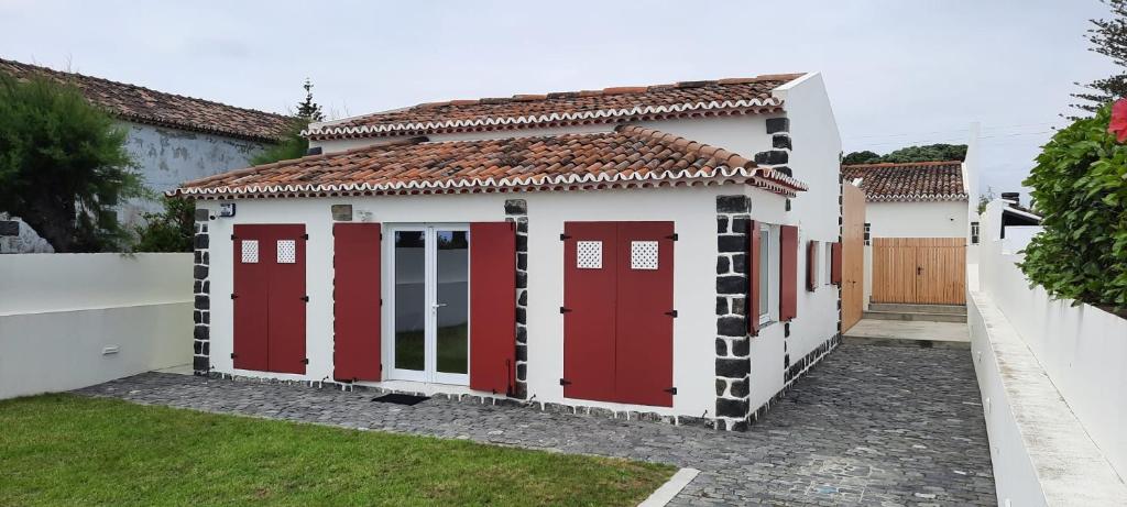 Villa Lila Beach Villa Bairro de São Caetano, Livramento 14, 9500-612 Ponta Delgada