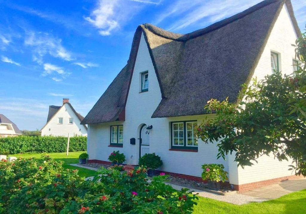 Maison de vacances Lille Dröm Reetdachhaus Lille Dröm Gräftendiek 15, 25826 Brösum