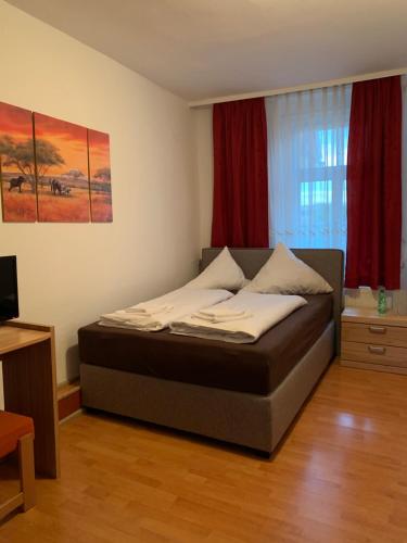 Hôtel Linde Restaurant & Hotel 1 Achauerstraße Trossingen