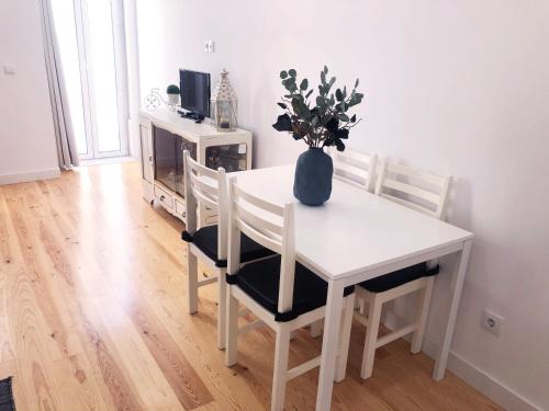 Appartement Lisbon Central Apartment with Terrace 20 Travessa do Meio do Forte First Floor Lisbonne