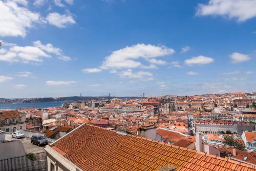 Appartement Lisbon Panoramic View -3Bedrs+3Baths+ Balconies+AC Costa do Castelo Lisbonne