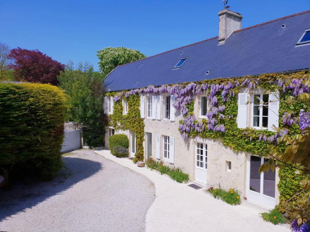 Maison de vacances Liz'A logis de Charme 5 route de Bayeux, 14960 Saint-Côme-de-Fresné