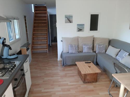 LOCATION APPART 45 M² - 2 CH AVEC JARDIN PRIVATIF Gailhan france