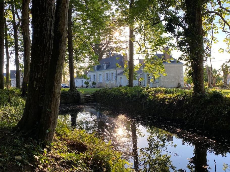 Maison de vacances Location chez Hélène et Seb au cœur de la Touraine 6 Rue Charles de Gaulle, 37150 Francueil