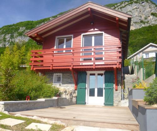 Chalet Location Lac Annecy - Le cottage de Veyrier by LocationlacAnnecy, LLA Selections 4 Route de Thones Veyrier-du-Lac