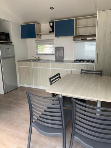 Camping Location Mobilhome 8 avenue des vacances Narbonne-Plage