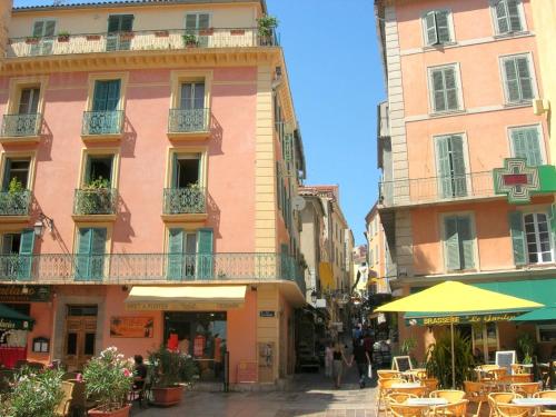 Appartement LOCATION SAISONNIÈRE 62 Avenue des Îles d'Or Hyères