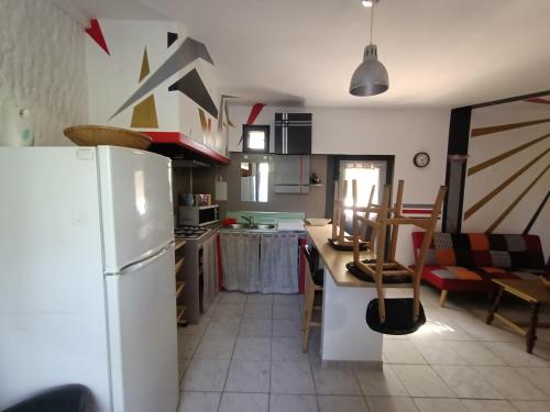 Appartement location saisonnière curiste 2 impasse de la croix Montesquieu