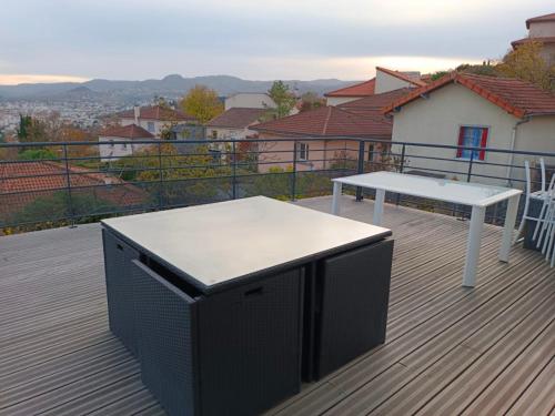 Location saisonnière maison 6-8 personnes Clermont-Ferrand france