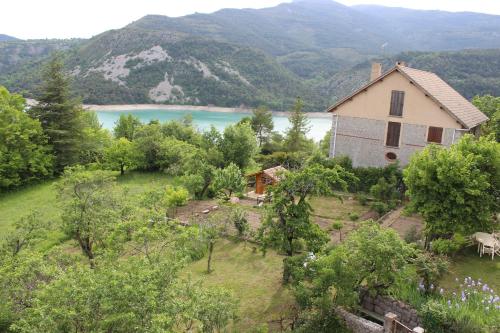 Appartement location vacances le village Saint-Julien-du-Verdon