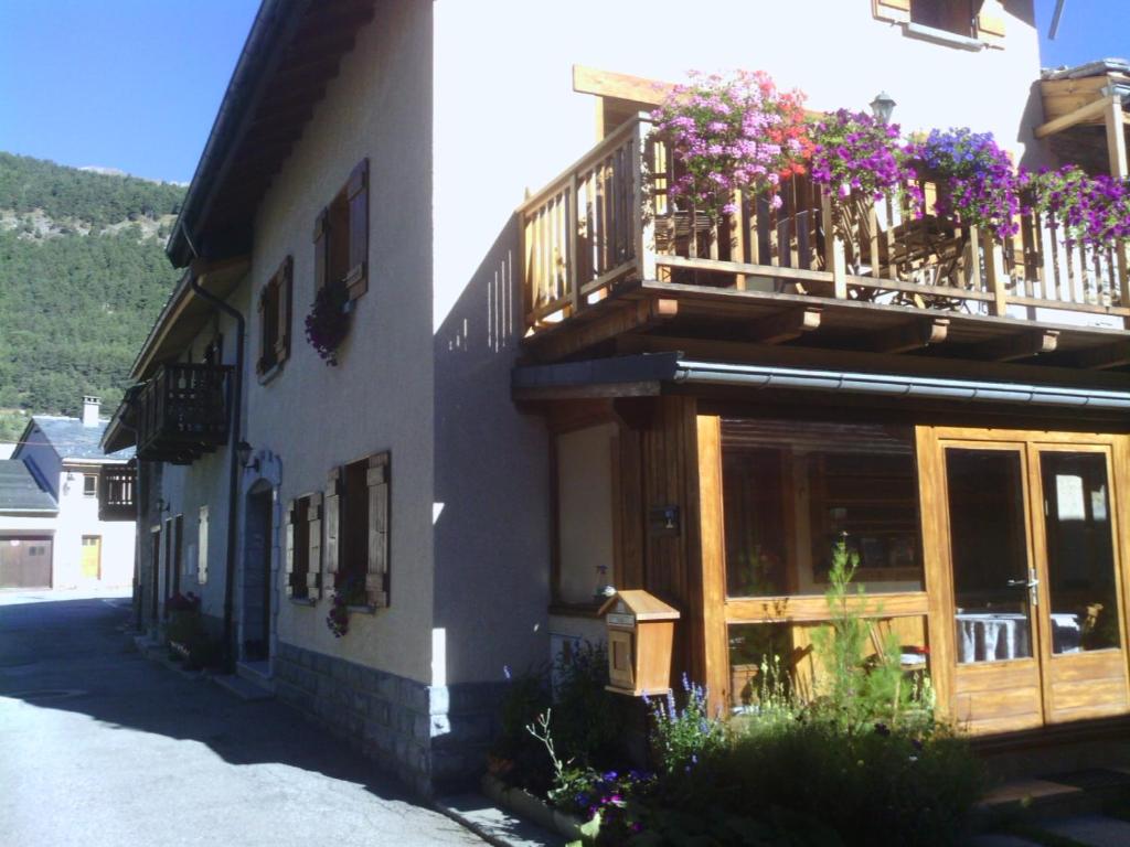 Maisons de vacances Location Vanoise Impasse du Champ du Conte, 73500 Bramans