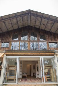 Hangar-Project-Whole property-1 week rental
