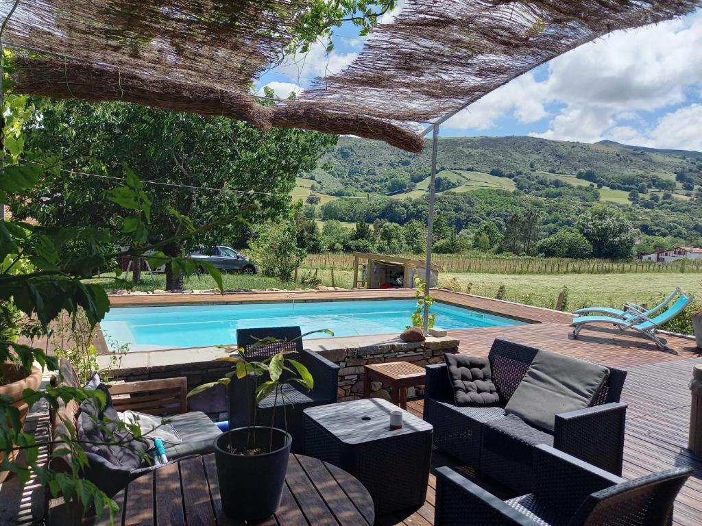 La Villa du Menhir Gîte 11120 Bize-Minervois