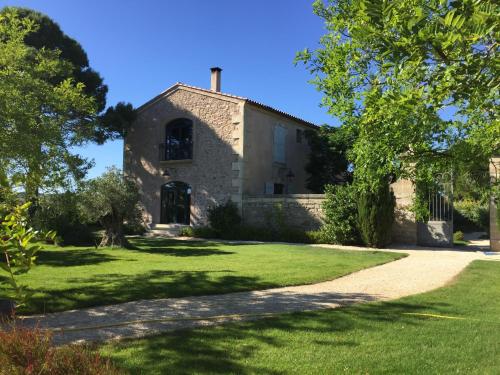 Maisons de vacances Lodge Montagnac La Grionne Montagnac