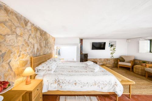 Nativo - Nature Studio with Wood Burner, Kitchenette and private external bathroom