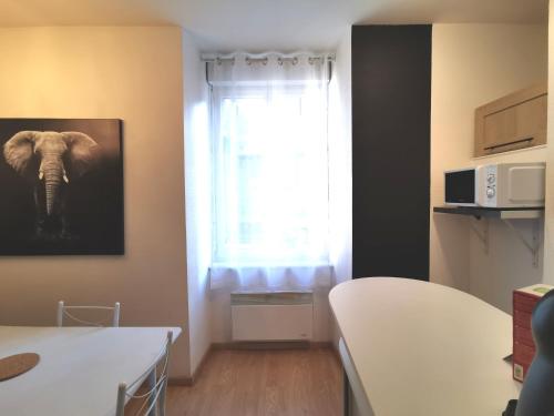 Appartement Lodge ruthénois au coeur de la citée de Rodez 1er étage 25 Rue du Bal Rodez