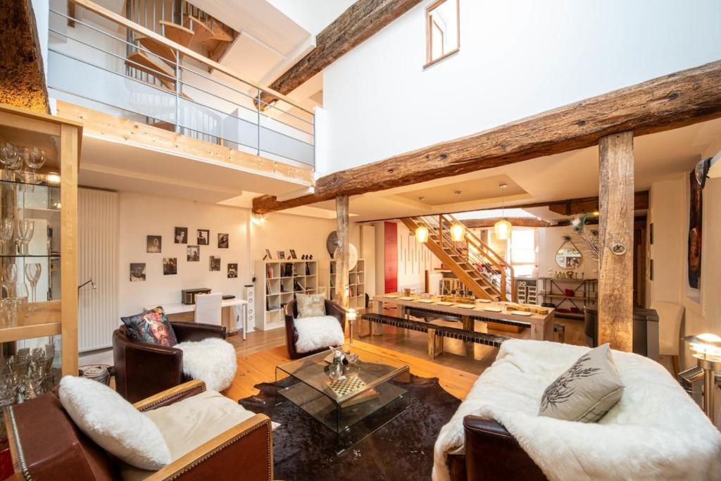 Appartement Loft Atypique Tournus 8 Rue des Convois, 71700 Tournus