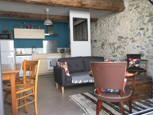 Appartement LOFT COCON EN PLEIN CENTRE DE SETE 42BIS  Rue Pierre Semard Sète