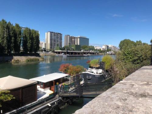 Appartement Loft en bord de Seine à Neuilly 6 Boulevard du Général Leclerc Neuilly-sur-Seine