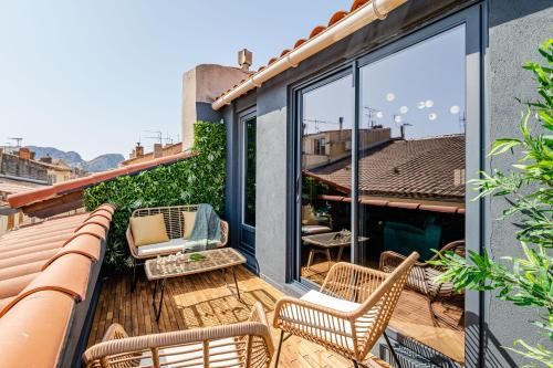 LOFT EN VILLE - Duplex Terrasse coeur historique avec vue dégagée & Parking souterrain Offert La Ciotat france