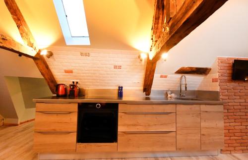 LOFT SOUS LES COMBLES - LOFT UNDER THE RAFTER Rodez france