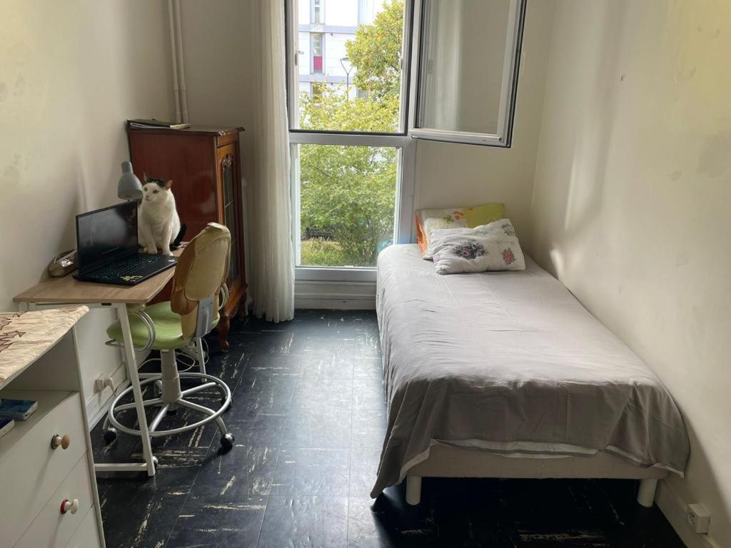 Séjour chez l'habitant Logement spacieux avec chambre privée 13 Rue Emmanuel Chabrier, 92390 Villeneuve-la-Garenne