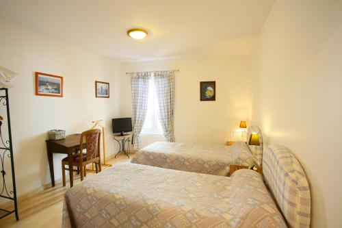 Hôtel Logis Auberge La Cremaillere 8, Place Du Général De Gaulle Villandraut