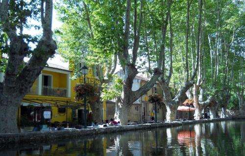 Logis De L'Etang Cucuron france