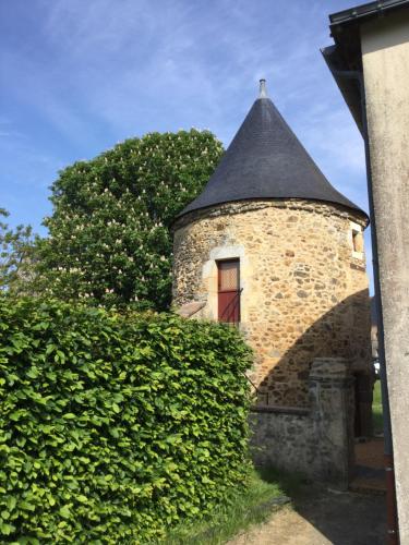 Logis de la Helberdière Cossé-en-Champagne france